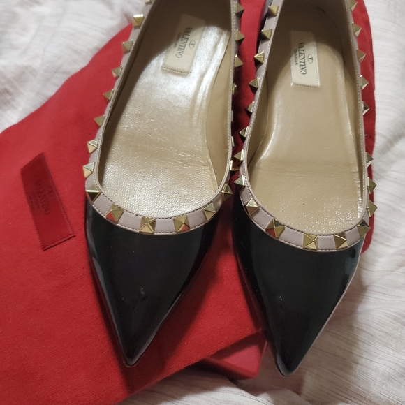 Valentino Rockstud Flats - Picture 1 of 2